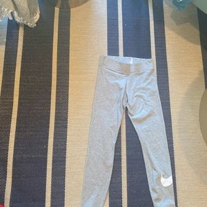 Grey Nike leggings!